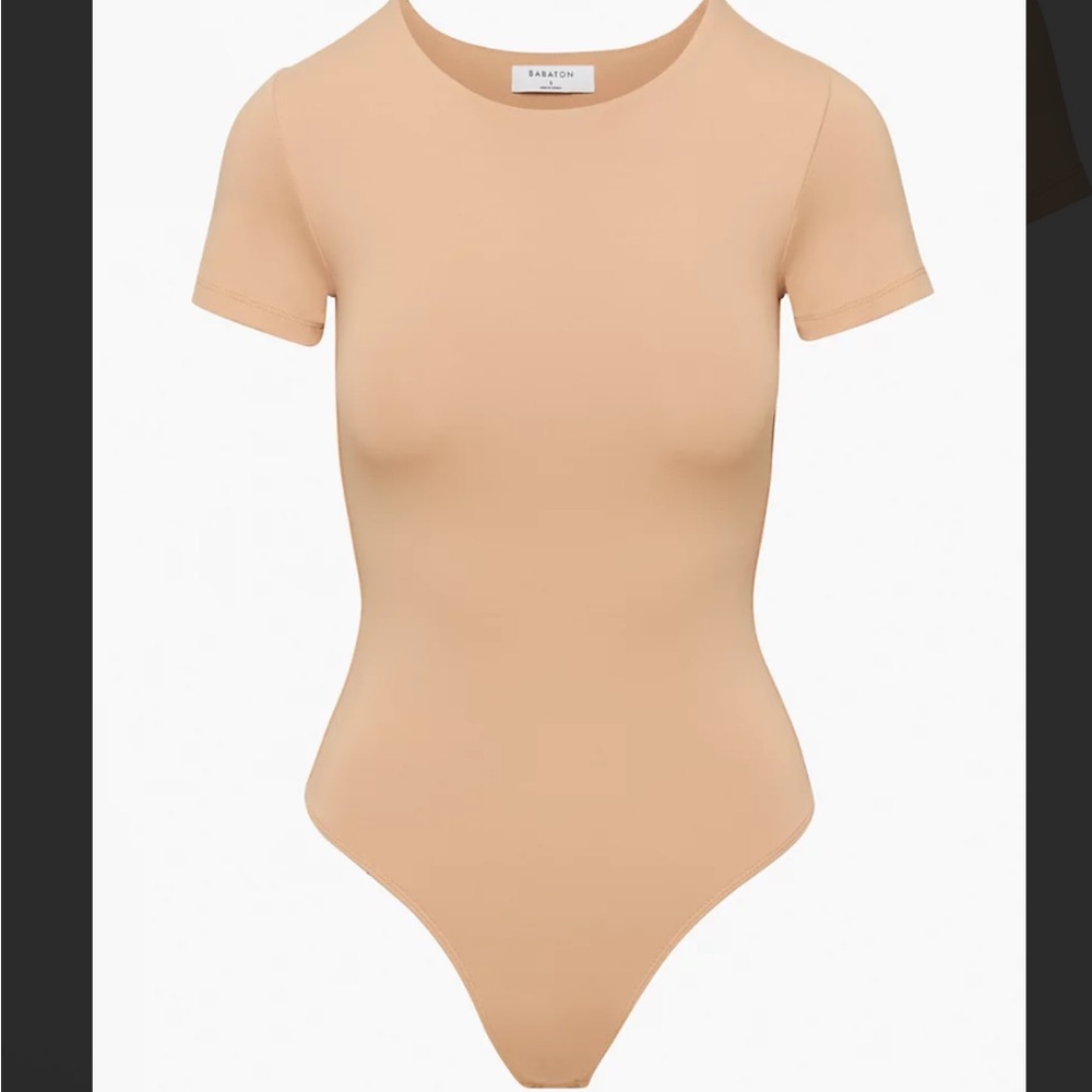 Babaton Contour Crew Shortsleeve Bodysuit